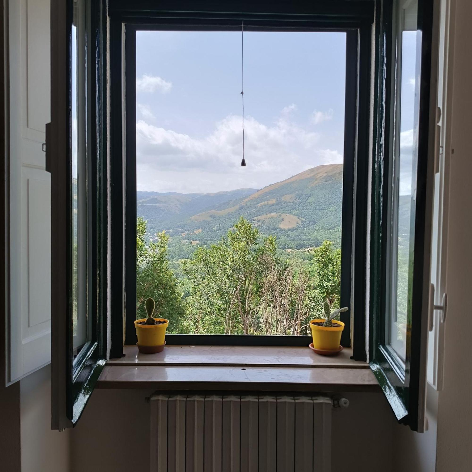 Casina In Collina Con Vista Suggestiva Apartment Muro Lucano Luaran gambar